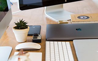 2025年中国GDP增速目标为5%左右，赤字率首次提至4%左右｜宏观晚6点